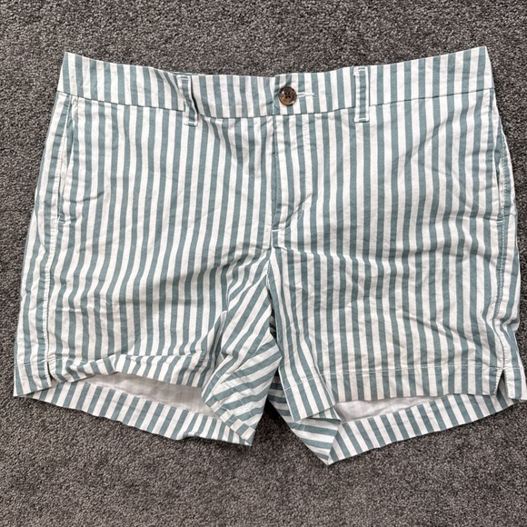 Old Navy Pants - Old Navy Womens Everyday Shorts 12 Green White Stripes Pockets 3.5" Inseam
